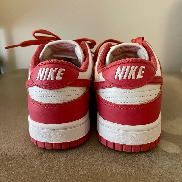Nike Low Dunk White/Archeo Pink Size 8.5 NIB - Picture 3 of 8